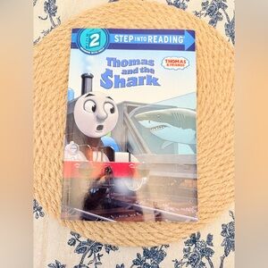 10/$25 • Thomas & Friends - Thomas & The Shark Easy Reader